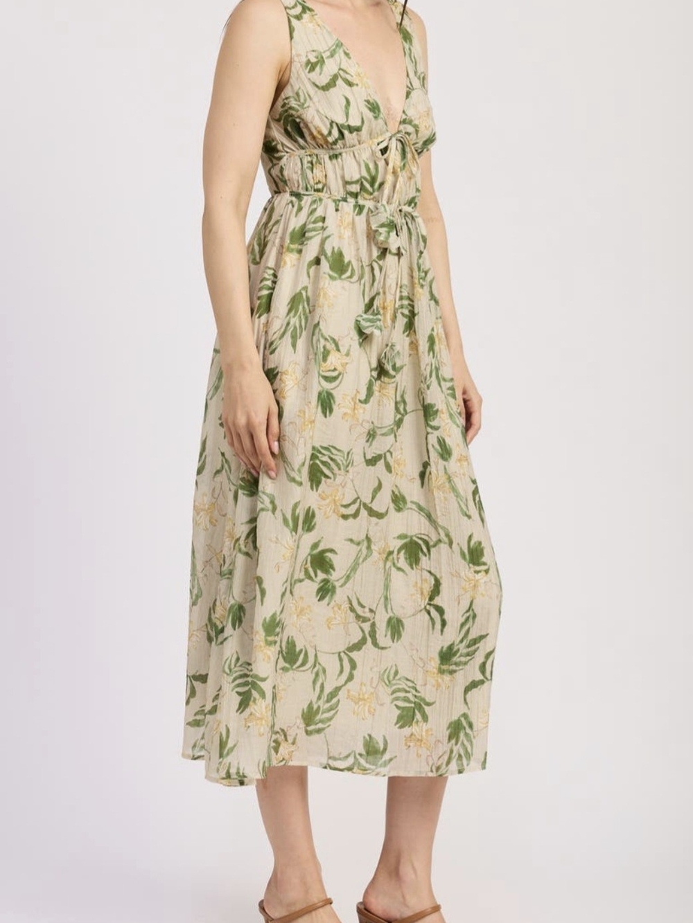 En Saison Floral Smocked Midi Dress with Fabric Tassels - NWT
